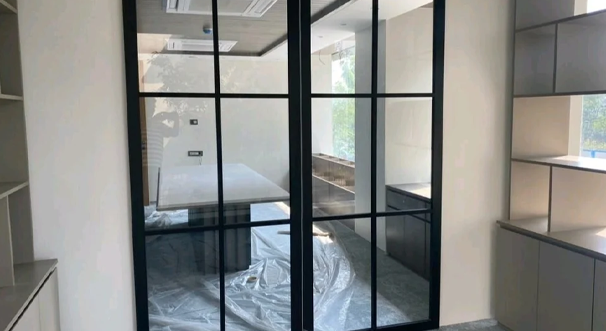 Kitchen Wardrobe & Glass Cabinets